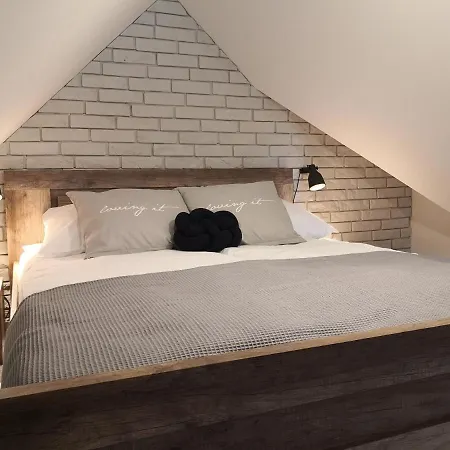 Milo Cie Widziec Appartamento *