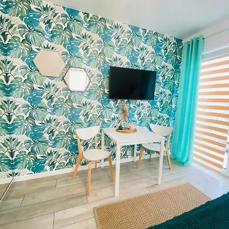 アパート Milo Cie Widziec ウェバ